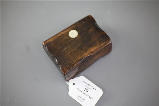 A late 17th / early 18th century treen snuff box, carved as a book, 3.5in.